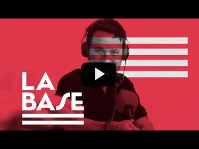 Embedded thumbnail for Video: La Base #6 - El análisis de Pablo Iglesias - Comunismo o remolachas