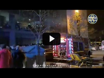 Embedded thumbnail for Video: Una persona muerta y otras 21 hospitalizadas tras el incendio de una residencia de ancianos