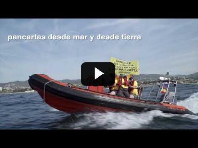 Embedded thumbnail for Video: ¡ACCIÓN! Greenpeace interrumpe la llegada de Pedro Sánchez
