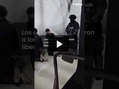 Embedded thumbnail for Video: El terror estalla en Ecuador: ataque armado a un canal de televisión