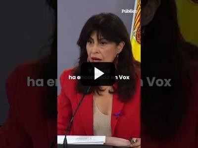 Embedded thumbnail for Video: El Gobierno arremete contra el PP por vincular a Sánchez con los violadores excarcelados