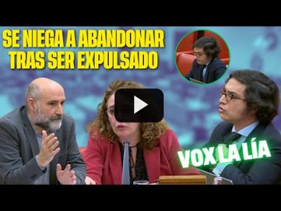 Embedded thumbnail for Video: ⚡Se LÍA en el Congreso⚡ EXPULSAN a FIGAREDO (VOX) y se NIEGA a ABANDONAR la Comisión...